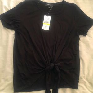 Karen Kane Black tie front top M